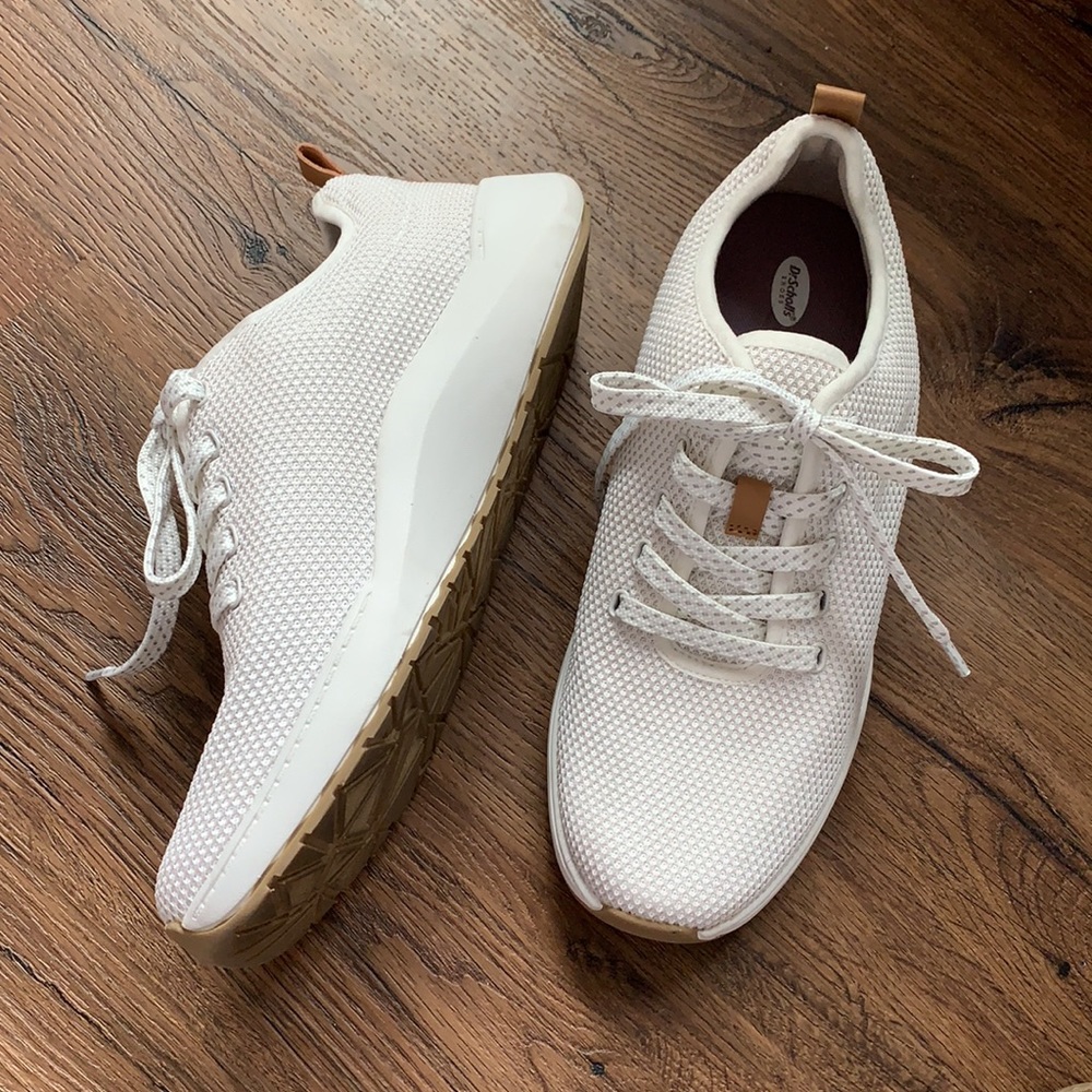 Dr Scholls white foam technology sneakers size 9